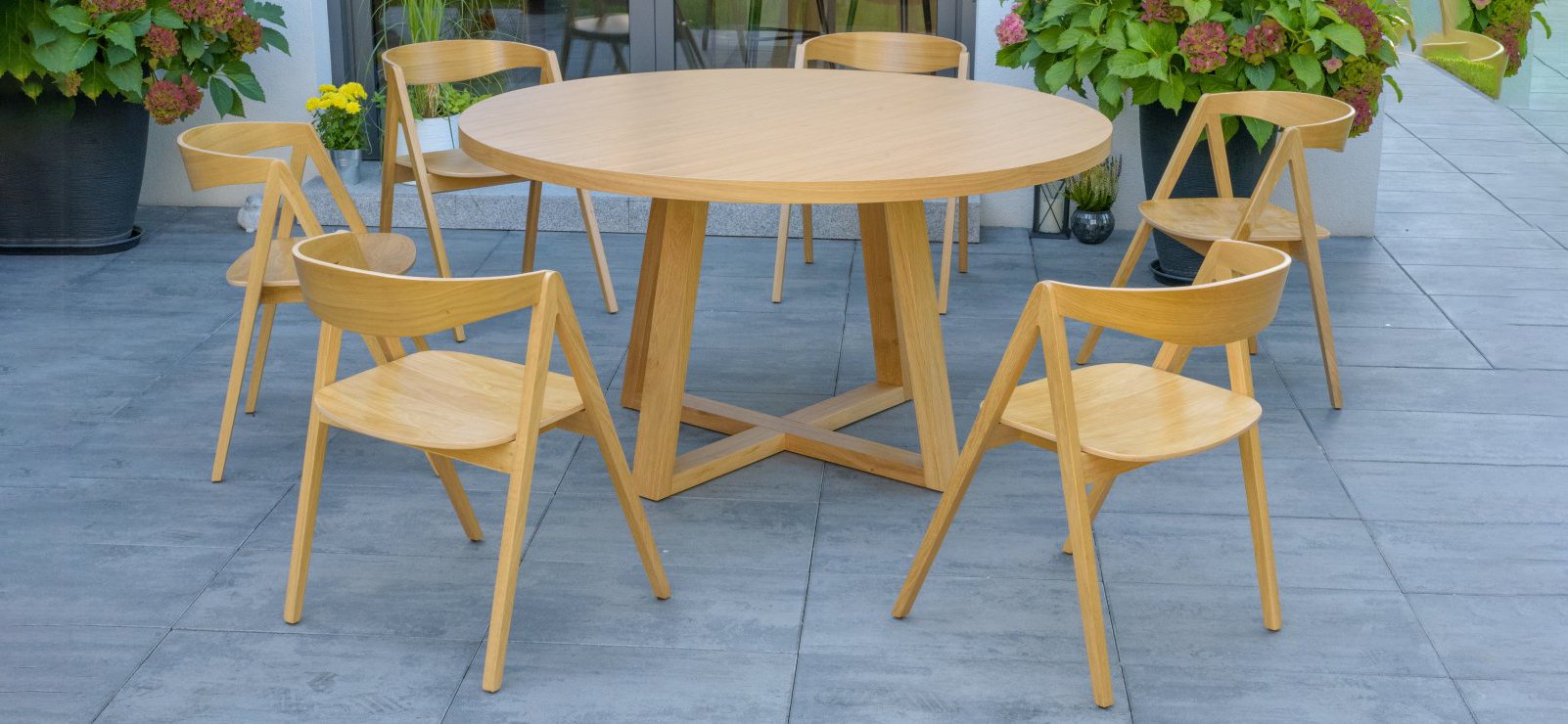 STÓŁ EVE i krzesła EVE